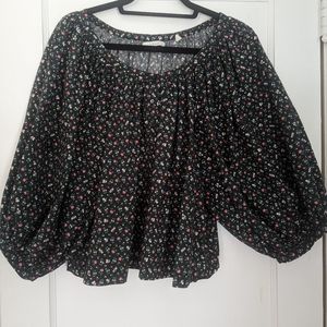 Doen Jeanne Top Mirabeau's Garden Poet Sleeves